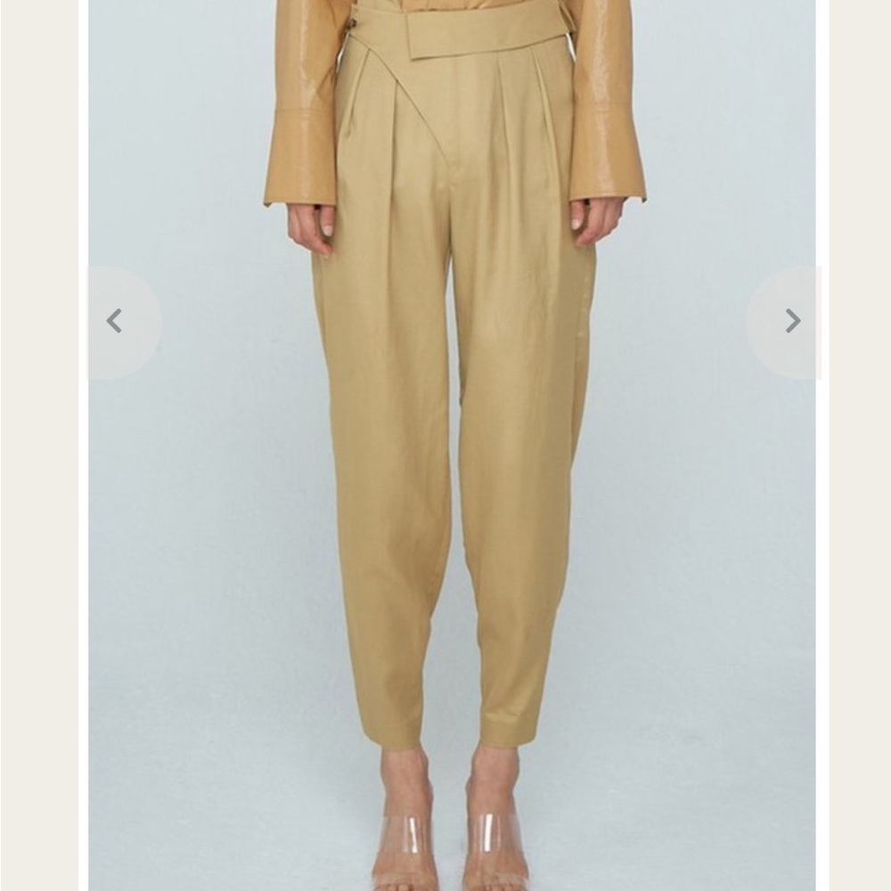 WNDERKAMMER Women’s Unbalance Tuck Trousers Size Small Contemporary